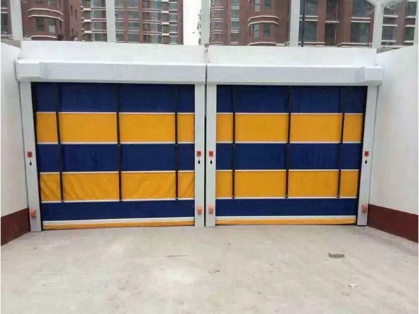 快速堆積門